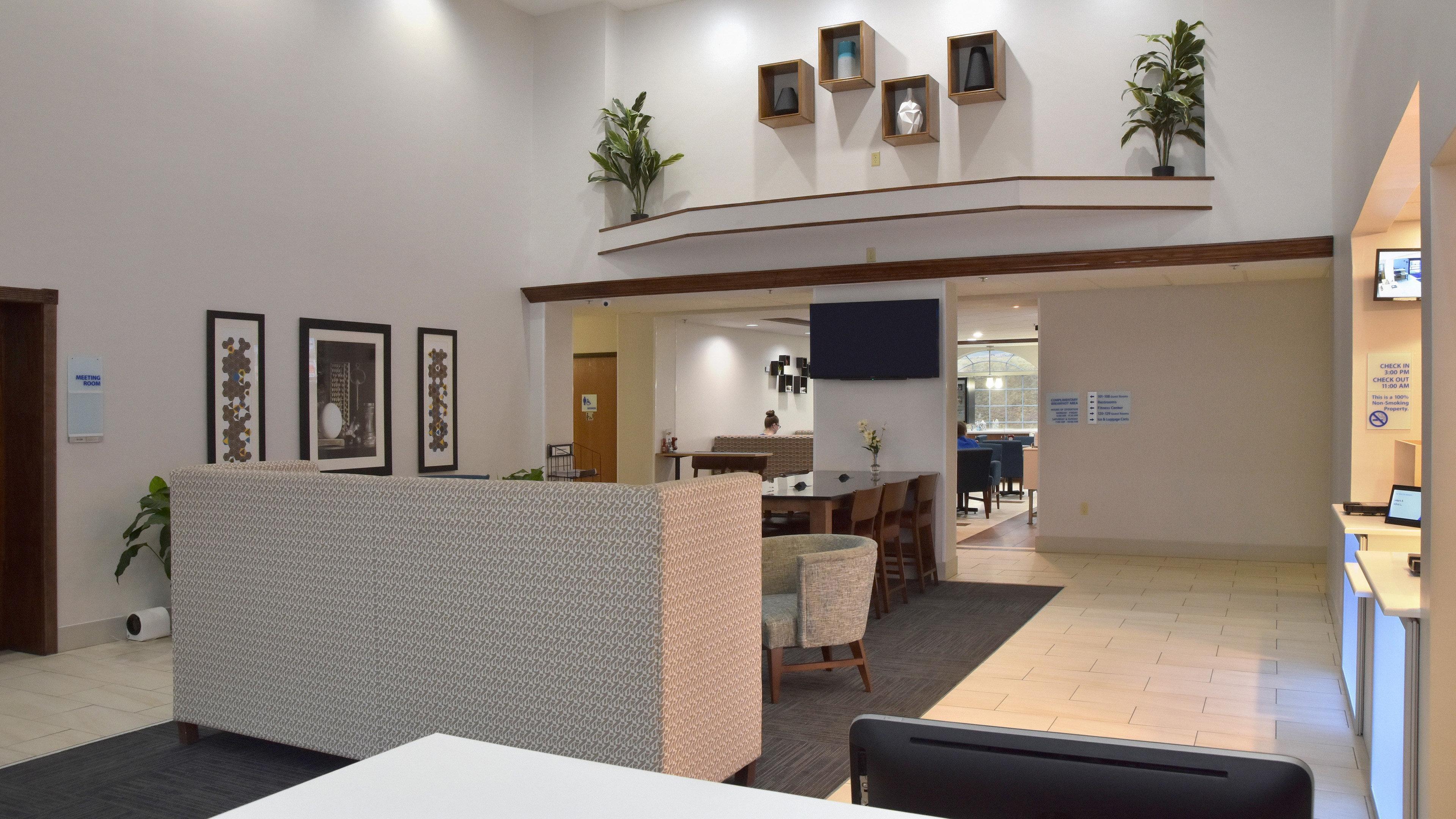 Holiday Inn Express Mount Pleasant- Scottdale By Ihg Экстерьер фото